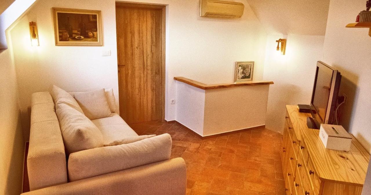Vineyard Cottage Podrzaj Otočec Εξωτερικό φωτογραφία